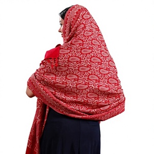 Hijab châle rouge à motif cachemire, imprimé floral, long, respirant, antibactérien, en coton modal, pour usage quotidien féminin - Product Image 3