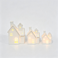 Ensembles de maisons de village de Noël blanches en porcelaine avec éclairage LED pour la décoration de la maison et du salon, cadeau de fêtes