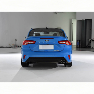Voiture d'occasion <span class=keywords><strong>Ford</strong></span> <span class=keywords><strong>Focus</strong></span> 2022 Berline EcoBoost 180 2WD Automatique <span class=keywords><strong>ST</strong></span> <span class=keywords><strong>Line</strong></span> Faible kilométrage Bon état - Product Image 4