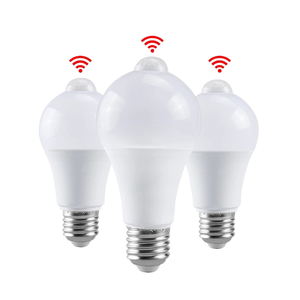 Lampe de nuit LED à détecteur de mouvement PIR, ampoule à économie d'énergie infrarouge automatique, aluminium Ra85 85V-265V E27/B22 IP20 5W - Product Image 1