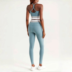 Conjunto de Yoga Reversible de Alta Calidad para Mujer, Talla Grande, Cuello Redondo, Top Corto Tipo Racerback, Pantalones Cortos con Cintura Elástica y Transpirables - Product Image 2
