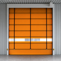Porte suspendue en PVC pour entrepôt extérieur, sites industriels nécessitant des portes durables pour la circulation des chariots élévateurs