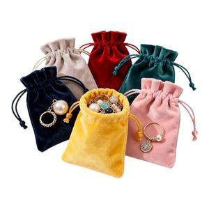 Pochette en velours 7x9cm pour bijoux, vente en gros, personnalisée, petit sac cadeau à cordon pour bagues, colliers, boucles d'oreilles - Product Image 1
