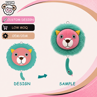 Porte-clés en peluche lion personnalisé OEM/ODM avec crinière turquoise et visage rose