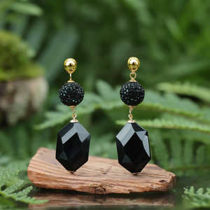 Boucles d'oreilles en cristal, pierre noire facettée, plaqué or PVD, acier inoxydable 316L, durable et résistant - Product Image 3