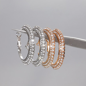 Orecchini a Cerchio Grandi alla Moda, Gioielli Minimalisti Rotondi, Orecchini Pendenti dal Design Audace per Donne - Product Image 6