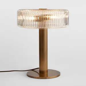 Lampada da comodino moderna per Hotel lampada da tavolo con illuminazione per la casa lampada da tavolo minimalista nordica