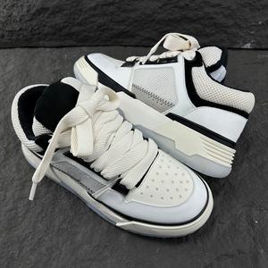 Ce designer de marque de luxe le plus vendu conçoit des baskets classiques vintage en maille respirante de haute qualité pour hommes et femmes, modèle 2026. - Product Image 4