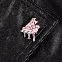Instrument de musique Piano Guitare Radio Symboles musicaux Tourne-disque Accessoires Broches Badge Épingles de revers Broche de bande de musique