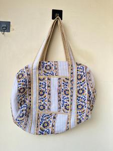 Bolsa de Viaje Acolchada de Alta Calidad, Diseño de Bloques Estampados, Gran Capacidad, para Picnic, Compras, Deportes, Fin de Semana, Yoga, Playa - Product Image 5