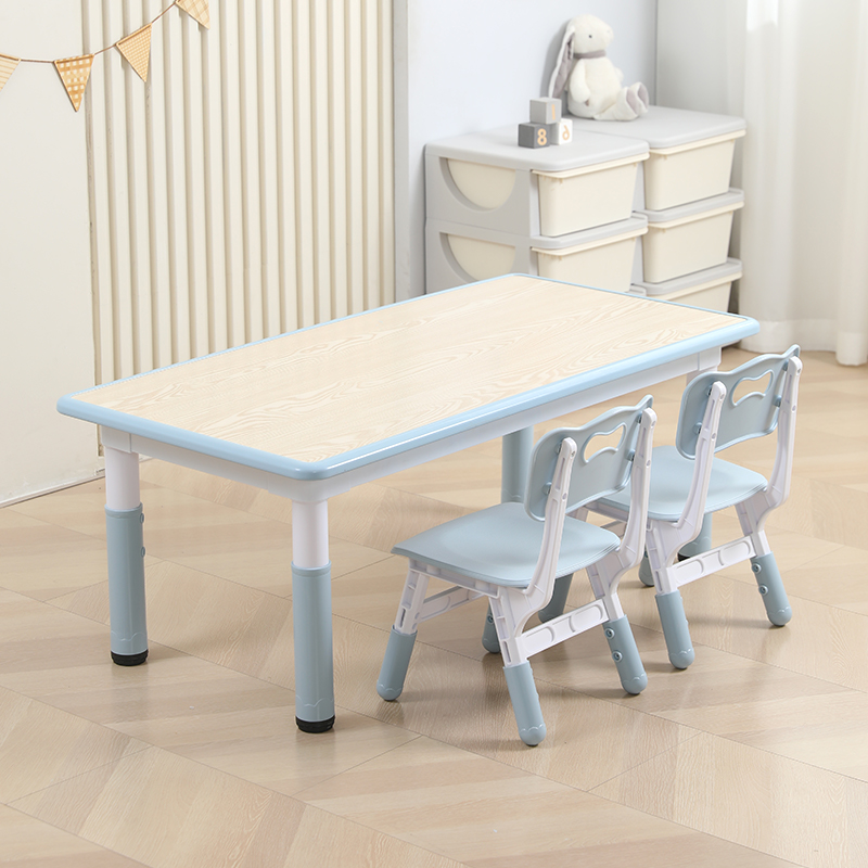 1 table 2 chairs-grain desktop