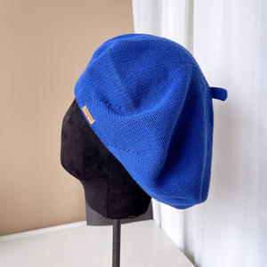 Gorro de punto hecho <span class=keywords><strong>a</strong></span> mano de lana, boina, boina azul marino, boina negra de ganchillo <span class=keywords><strong>para</strong></span> mujer - Product Image 4