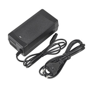 Cityneye Cargador rápido para SmartGyro Crossover Dual Max 2 <span class=keywords><strong>Bongo</strong></span> <span class=keywords><strong>Z</strong></span> City Mountain Y65 54,6 V Piezas de scooter - Product Image 2