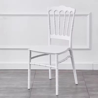 Chaises Napoléon en Résine Plastique Blanches Empilables Durables pour Mariages et Événements - Vente en Gros Chine
