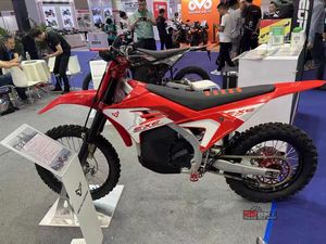Moto électrique Motos tout-terrain Puissance 27kw Motos électriques <span class=keywords><strong>Arctic</strong></span> Leopard Cheetah E XE 800 Enduro vente en gros - Product Image 6