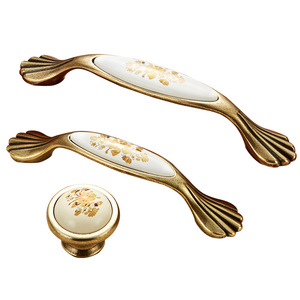 Poignées en céramique Oukali, blanc givré avec motif doré, pour boutons de porte d'armoire - Product Image 2