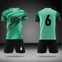 Fabricants Vente en gros Tenue d'uniforme de football pour homme Maillot d'entraînement de jeu Impression de chemise de sport