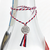 Étiquettes suspendues en plastique de luxe avec logo personnalisé, style sceau de cire, breloques 3D en relief pour emballages de bouteilles de vin et de parfum