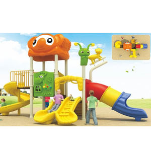 Aire de jeux sur le thème des étoiles et des <span class=keywords><strong>colombes</strong></span> avec toboggan jaune et toit en forme de champignon pour un plaisir inspiré du ciel - Product Image 3