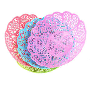Assiette à fruits en forme de cœur avec bordure en dentelle, assiette à bonbons en forme de cœur, assiette à fruits en plastique, assiette à bonbons, panier à collations. 1 yuan source, 2 - Product Image 1