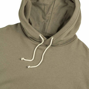 Sudadera con Capucha Personalizada para Hombre, Color Verde Oliva Sólido, Informal, con Bolsillo, Holgada, 100% Algodón, Transpirable, Antiarrugas, de Fabricante - Product Image 2