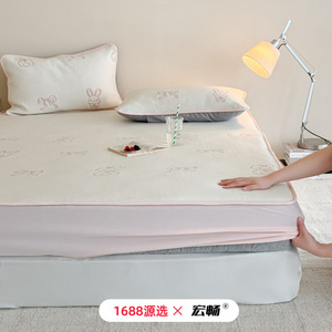 Summer Ice <b>Silk</b> Mat Set 1.2m 1.5m 1.8m Cooling Bedding With Cartoon Design For Air Conditioning Use - Product Image 1
