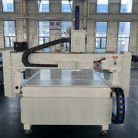 Fresadora CNC de Madera de 3 Ejes YOUHAO, Controlador RichAuto DSP A11/Mach3, Software NC Studio, Husillo de 3.5KW, Área de Trabajo de 1300x2500mm, Bomba