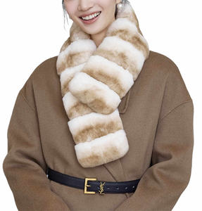 Gola de Pele de Coelho Rex Cor Chinchila, Acessório para Casaco Feminino, Gola de Pele de Coelho Rex, Capuz e Punhos de Pele Macios e Quentes - Product Image 4