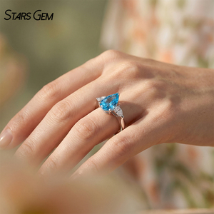 Bague de fiançailles en diamant bleu taille poire 2 carats, bague à 3 pierres pour femme, or blanc 10K, bijoux de mariée - Product Image 2