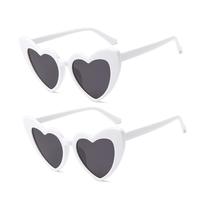 Vente en gros de lunettes de soleil 2024 de haute qualité, blanches et mignonnes pour femmes, avec cœur d'amour de luxe, lunettes d'été pour femmes