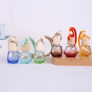 Botella de Perfume de Vidrio Colgante para Coche, Difusor de Fragancia, Esencial para Vehículos, Vacía, de Colores Surtidos, Venta al por Mayor - Product Image 2