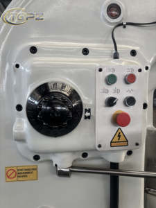 Fresadora Vertical de Tipo Rodilla de Alta Resistencia PENGZHENG X5040, Manual de Precisión para Fresado y Taladrado de Metal y Madera - Product Image 6