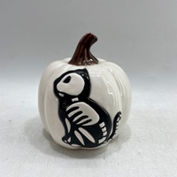 Citrouille en céramique blanche avec chat noir pour la décoration d'halloween