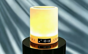 Altavoz Bluetooth Portátil con Batería Recargable, Audio Inalámbrico de Rango Completo, Luz LED Amarilla, Carcasa de Plástico, Uso en Interiores 1 - Product Image 2
