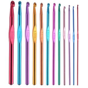 Juego de 12 Agujas de Ganchillo Ergonómicas de Aluminio de 2-8 mm, Juego de Agujas de Tejer, Hilos para Manualidades, Ganchos de Ganchillo de Aluminio Multicolor - Product Image 1