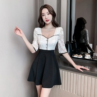 Robe Courte Moulante Femme Style Socialite à Col Carré et Décolleté Plongeant, Manches Trois-Quarts, Idéale pour les Soirées en Boîte de Nuit