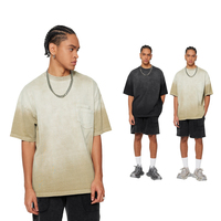 T-shirt Homme Personnalisé Hip Hop en Coton Délavé à l'Acide Effet Vieilli Rétro avec Poche, Coupe Oversize et Effet Délavé par le Soleil – OEM