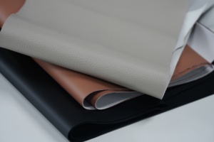 Cuero Sintético Ecológico de Poliolefina Elastómera (POE) Modificado, Multicapa, Vegano, para Bolsos y Cinturones - Product Image 3