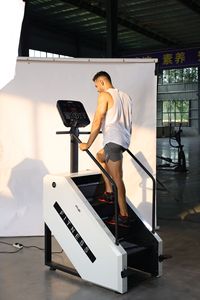 Máquina de Subir Escaleras Freeman Commercial <span class=keywords><strong>para</strong></span> Entrenamiento Cardiovascular de Alta Intensidad y Entrenamiento de la Parte Inferior del Cuerpo - Product Image 2