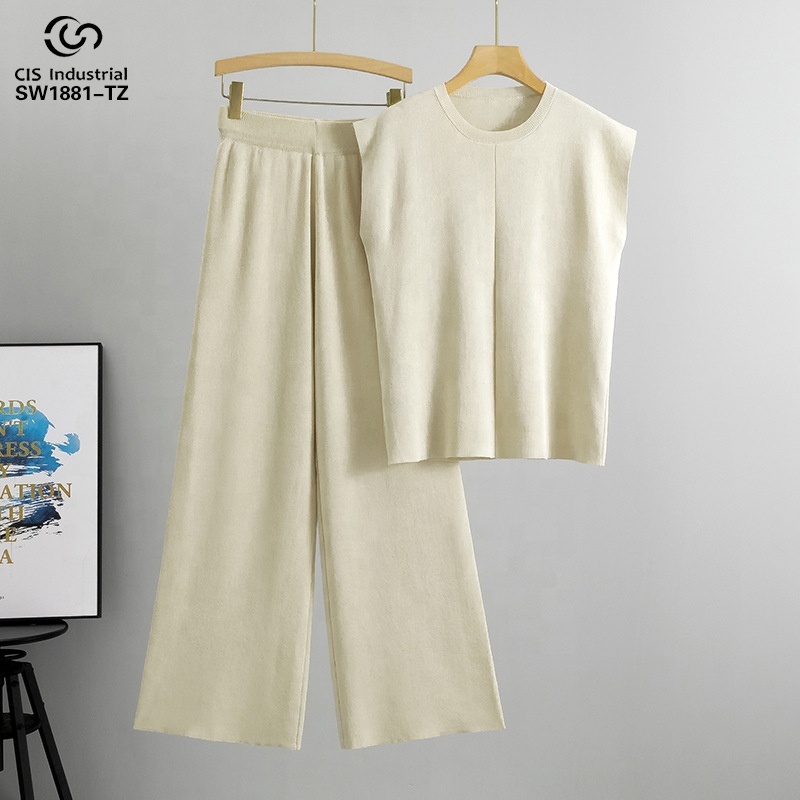 V Neck Ladies Summer Knitted Top