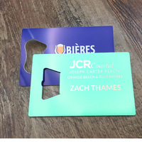 Marque-page de luxe en acier inoxydable poli avec découpe laser et texte gravé pour mariage et image de marque haut de gamme