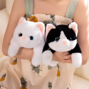 Peluche all'ingrosso a forma di gatto sdraiato, creativo e morbido, con imbottitura in cotone PP - Product Image 5