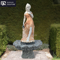 Jardin extérieur sculpture à la main en marbre statue féminine fontaine murale en pierre rouge avec sculpture de dame