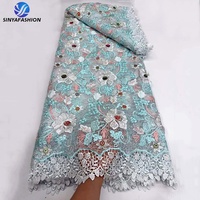 Tissu en dentelle guipure africaine soluble dans l'eau Sinya Unique Heavy 3D avec broderie florale appliquée, maille française et pierres de diamant
