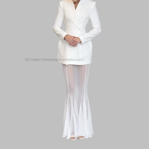 Ensemble 2 pièces pour femmes, haut en satin à manches longues et jupe en maille extensible ample, tendance - Product Image 4
