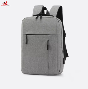 กระเป๋าเป้สะพายหลังสำหรับแล็ปท็อป RTS แบบสั่งซื้อจำนวนมาก ทนทาน พกพาสะดวก กันน้ำ ทำจากโพลีเอสเตอร์ พร้อมพอร์ตชาร์จ USB สำหรับการเดินทางและธุรกิจ - Product Image 1