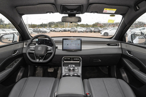 Qin Plus 2025 Edición Conducción Inteligente DM-I, Vehículo con Autonomía NEDC de 700 km, Motor de 100-150 kW, Torque de 200-300 Nm, Batería de 30 kWh, Tecnología Eléctrica de Vanguardia - Product Image 6