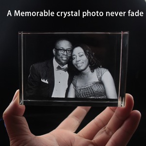 Cube en cristal K9 gravé au laser 3D <span class=keywords><strong>personnalisé</strong></span> cadre <span class=keywords><strong>photo</strong></span> en <span class=keywords><strong>verre</strong></span> poli <span class=keywords><strong>avec</strong></span> sublimation pour les mariages et les cadeaux à usage décoratif - Product Image 3