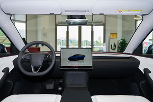Auto Usata Economica <span class=keywords><strong>Tesla</strong></span> <span class=keywords><strong>Model</strong></span> <span class=keywords><strong>3</strong></span> 2025 Versione a Trazione Posteriore, Berlina Elettrica di Medie <span class=keywords><strong>Dimensioni</strong></span>, Motore Singolo, per Famiglia e Città, in Vendita - Product Image 3