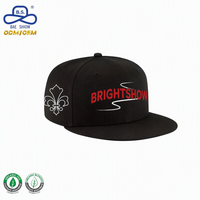 2026 Mode Stijlvolle Flat Brim Baseball Cap Effen Kleuren Hip Hop Stijl Snapback Caps voor Street Party Wear met geborduurd logo